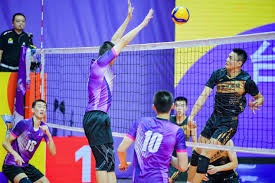 中欧篮球冠军杯在重庆开赛 促进中欧篮球交流合作